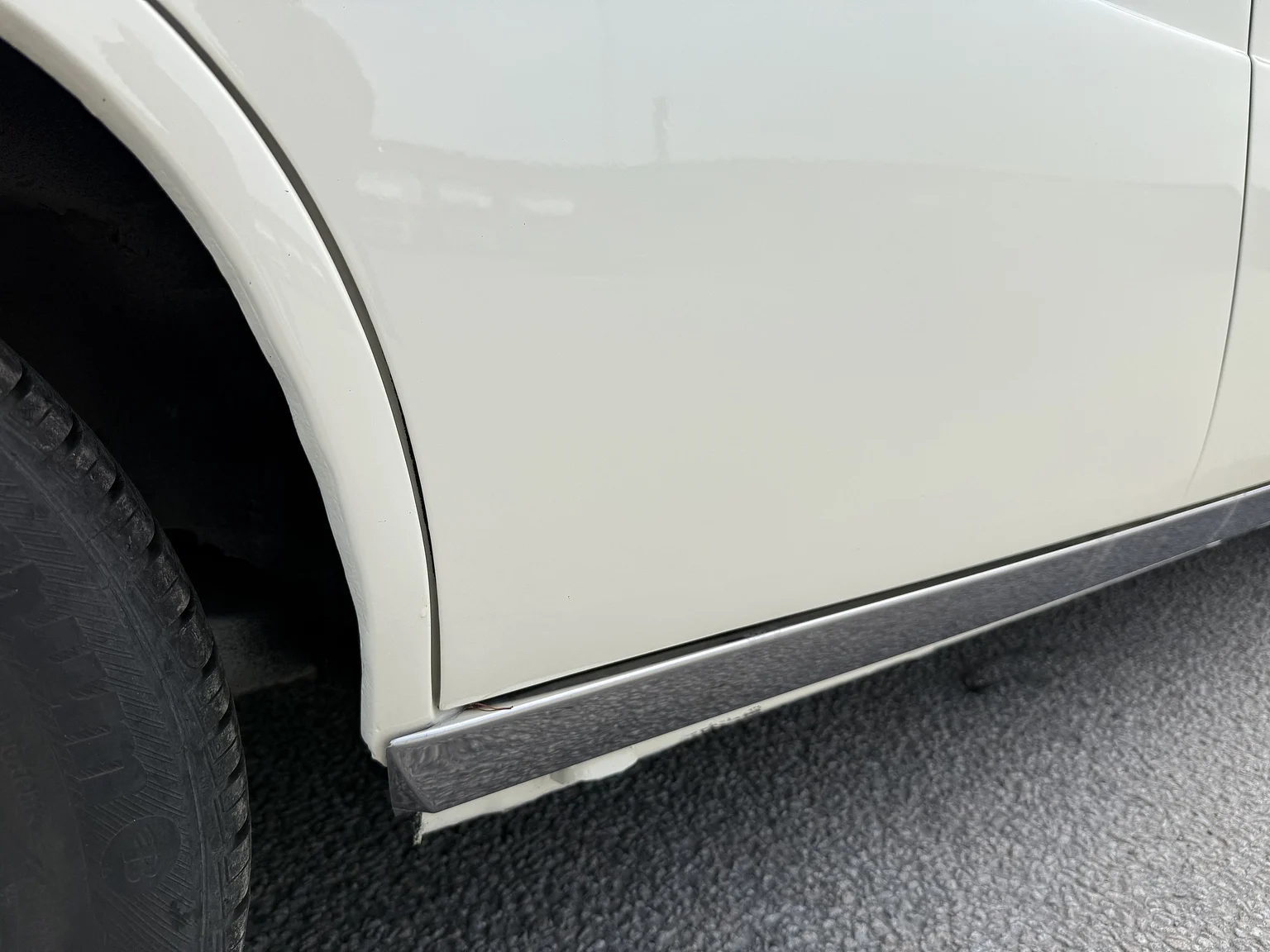 Exteriörbild på 1970 BMW New Class 4-dörrars Sedan (63)
