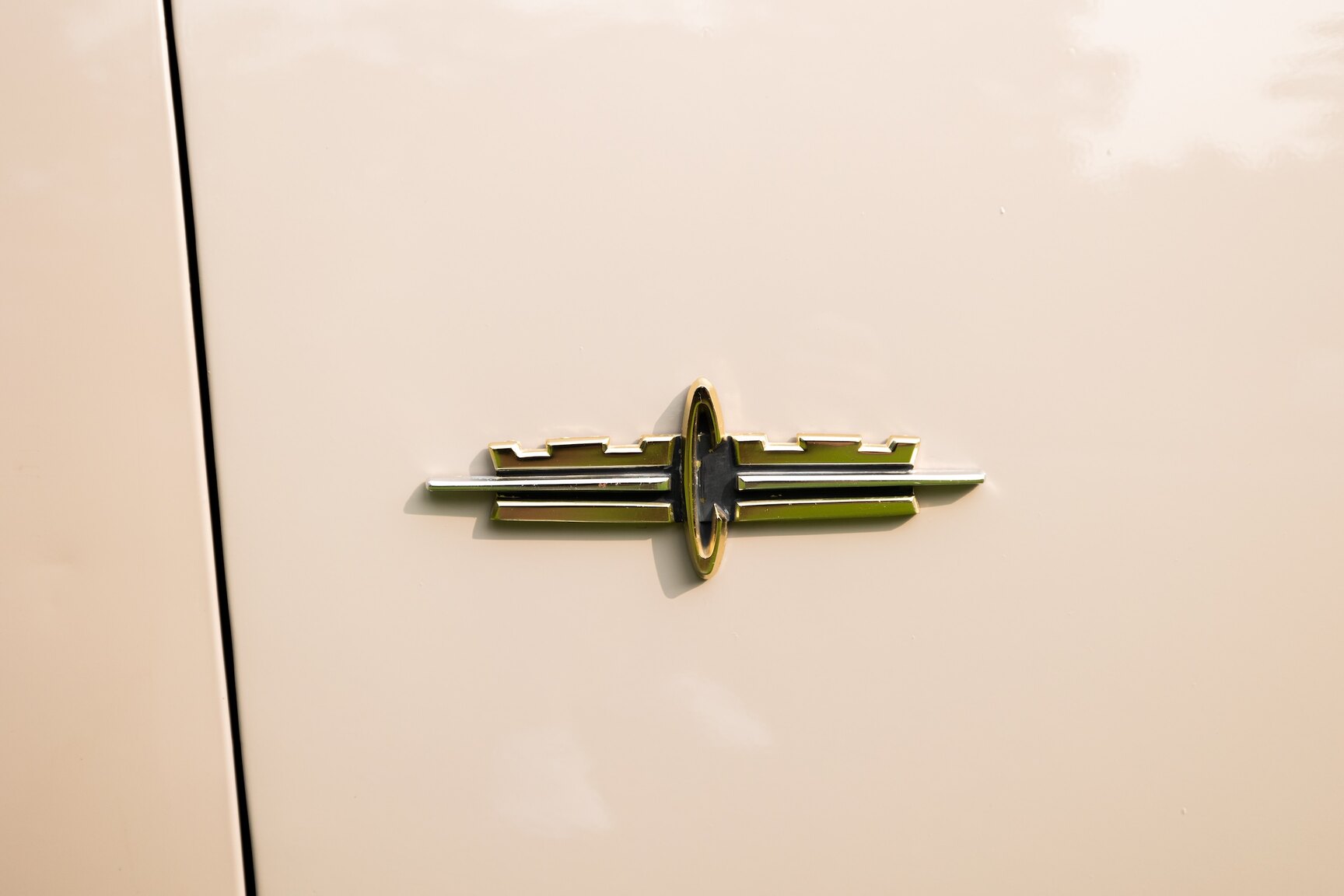 Exterior image of 1962 Chrysler New Yorker