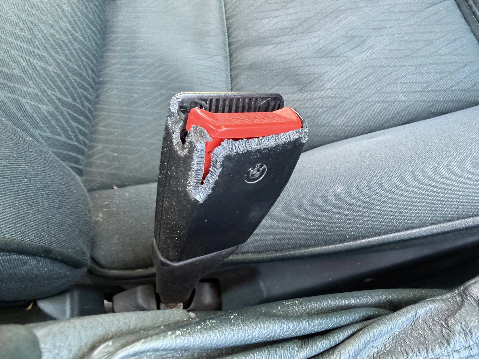 Interior image of 2003 BMW 525d Sedan (39)