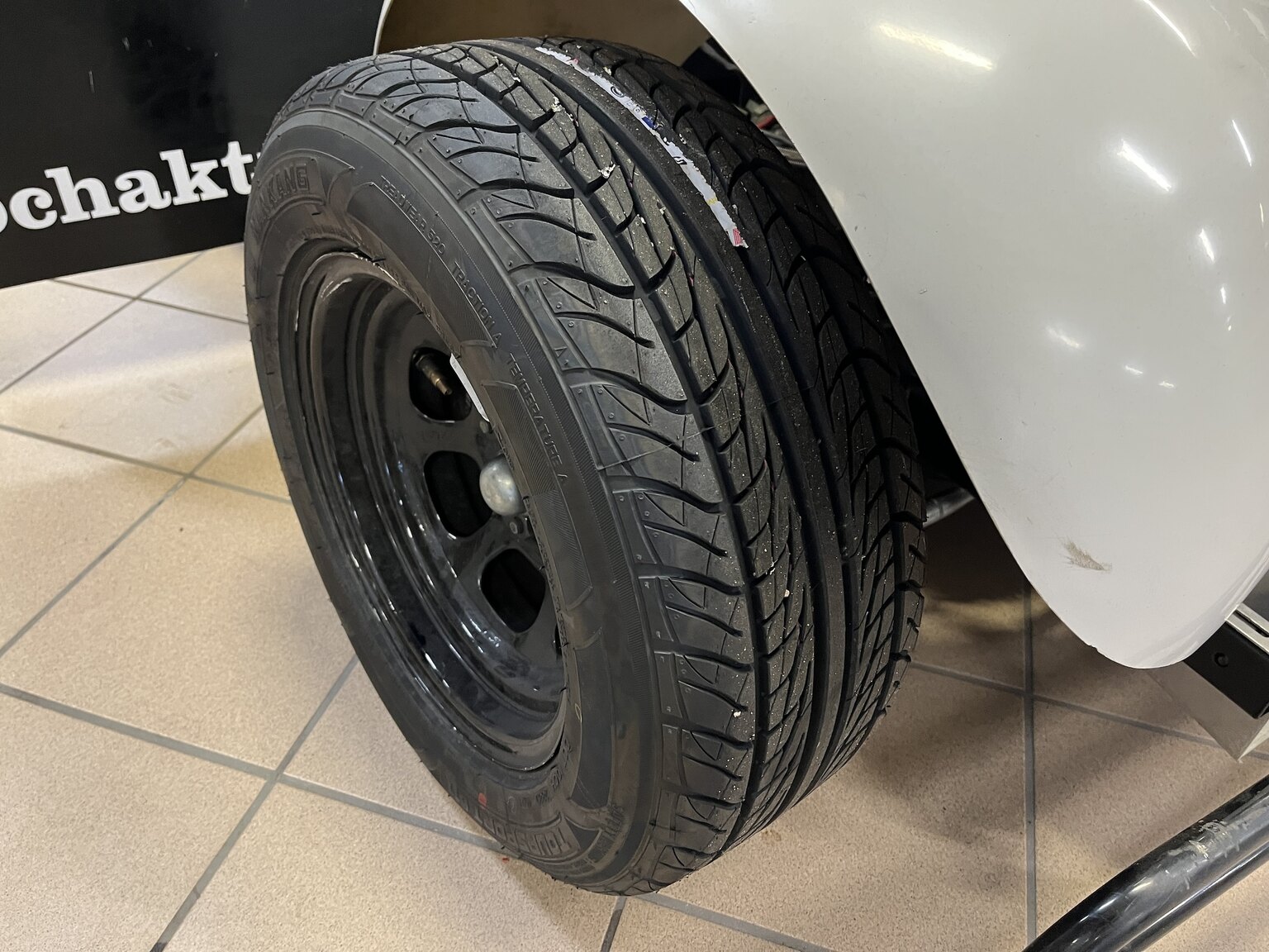 Exterior image of Legend Cars 
