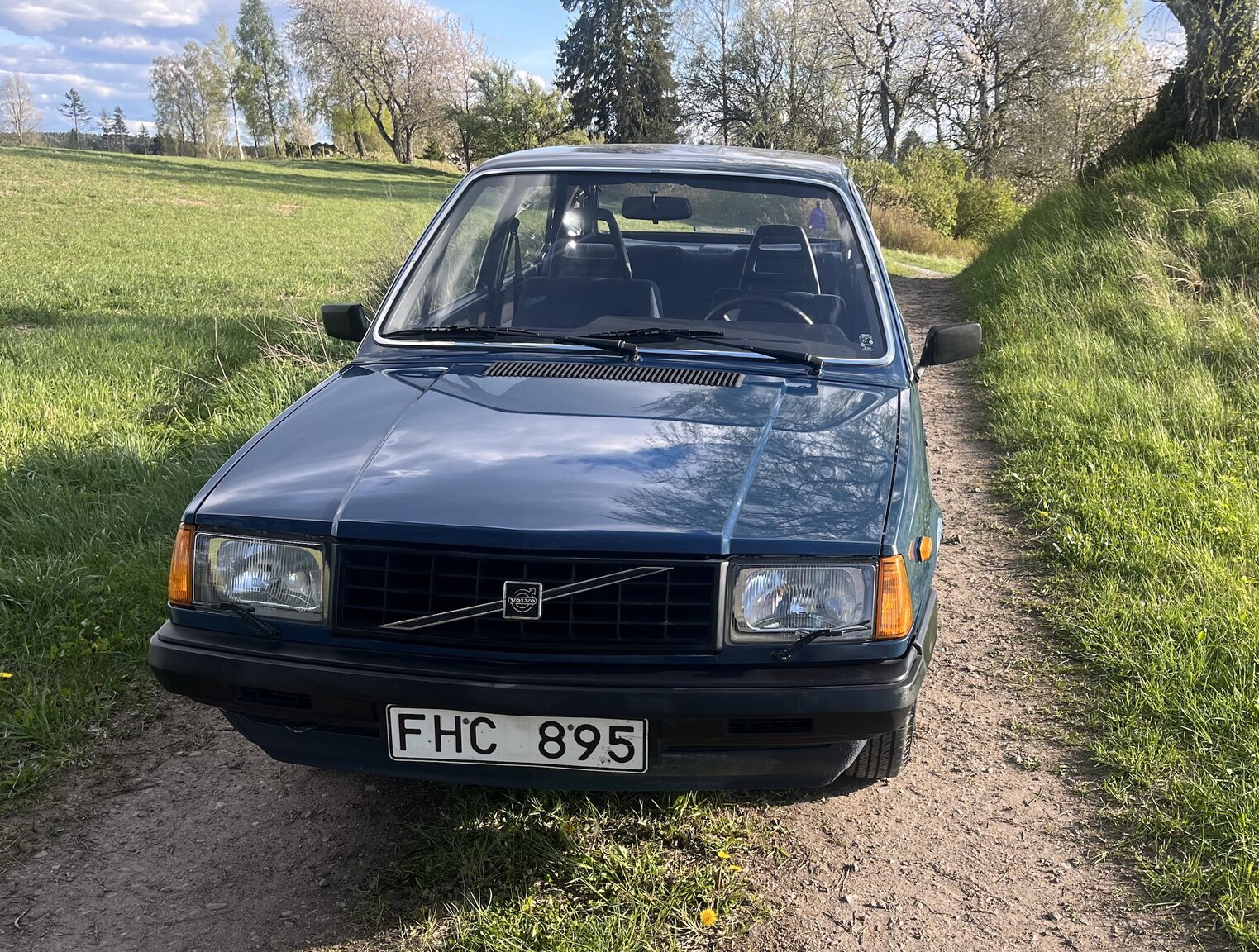 Exteriörbild på 1983 Volvo 340 (4)