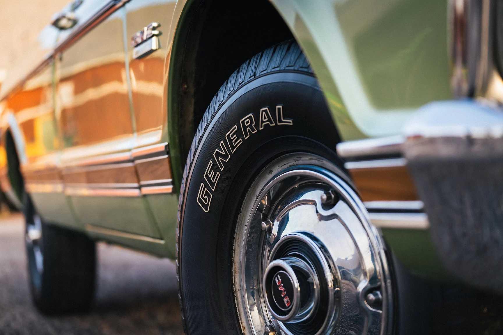 Aussenfoto 1970 GMC 1500 Custom Sierra Grande – NO RESERVE (21)