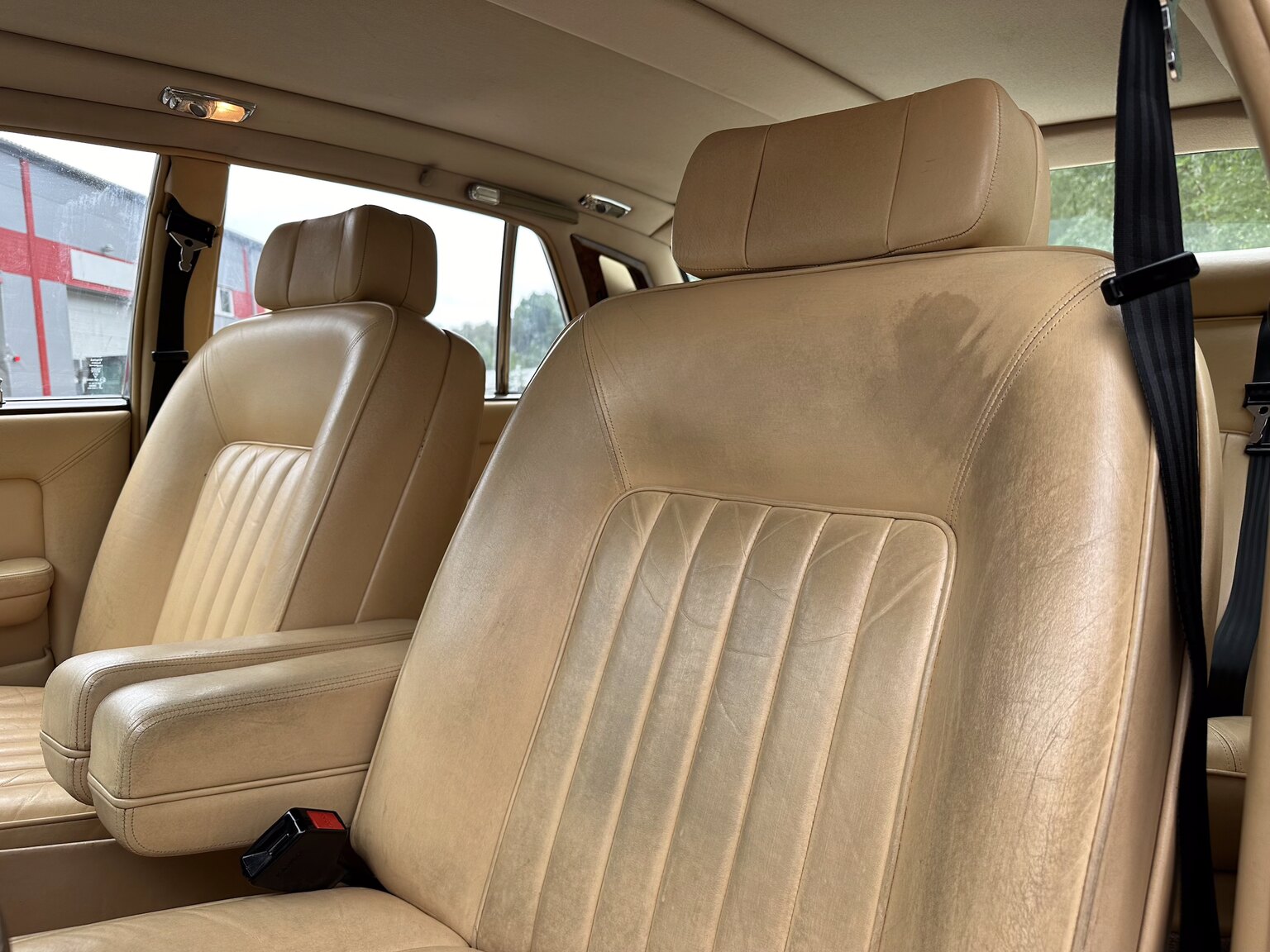 Interior image of 1982  Rolls Royce Silver Spirit