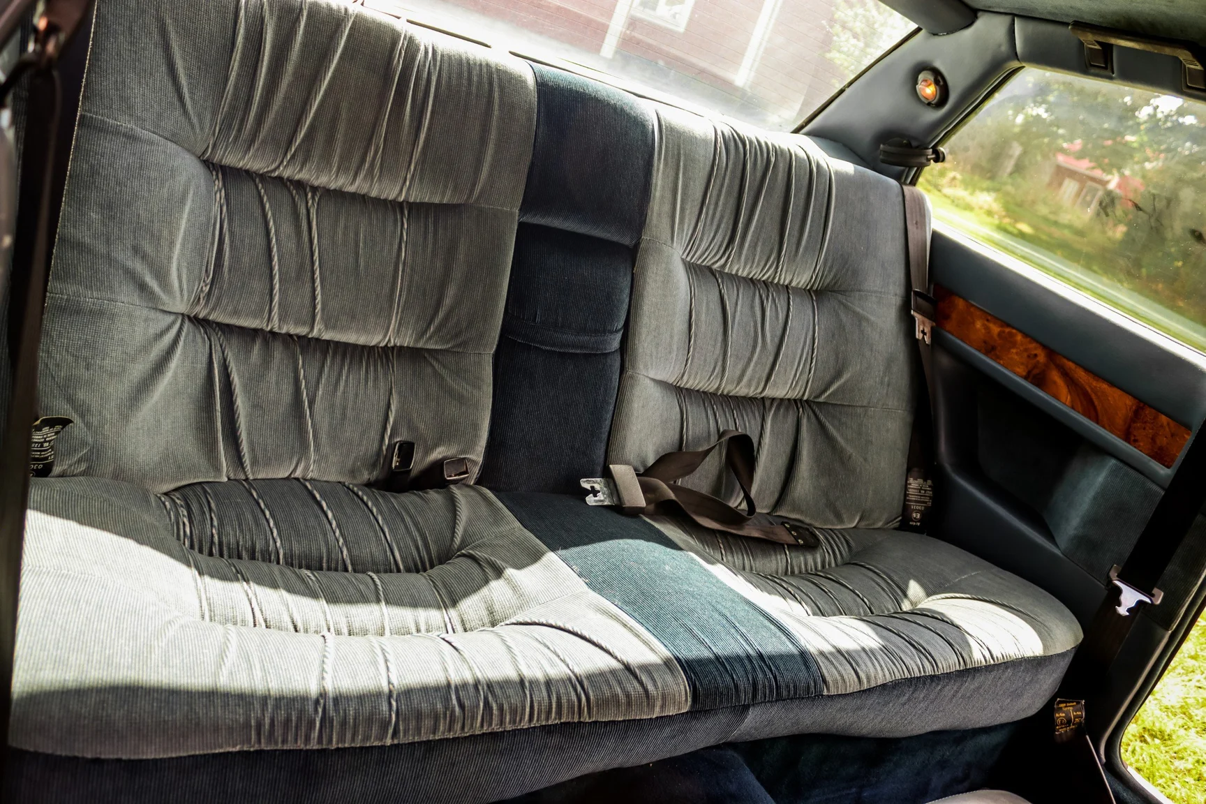 Innenraumfoto von 1987 Maserati Biturbo i (13)