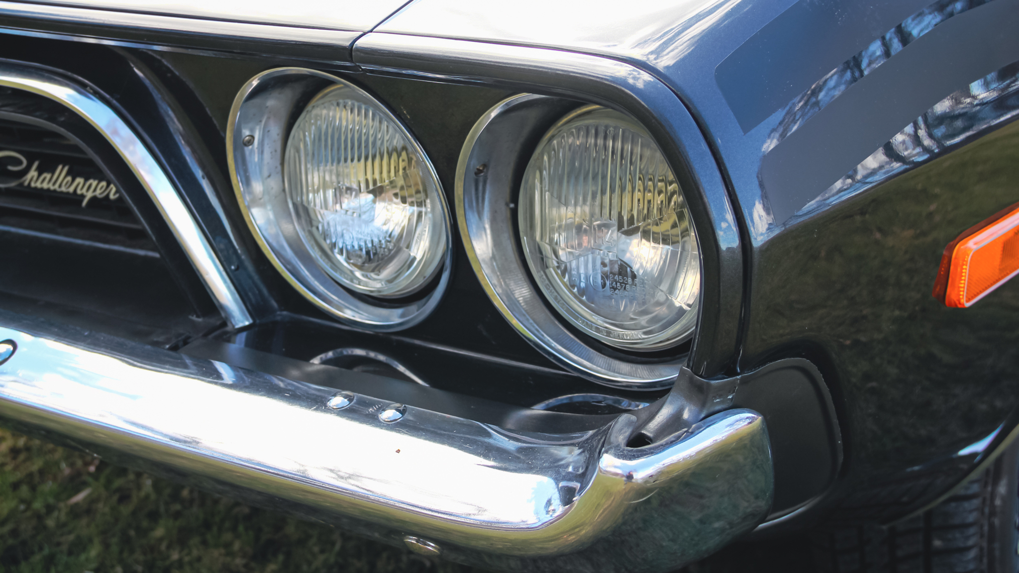 Exteriörbild på 1974 Dodge Challenger 340