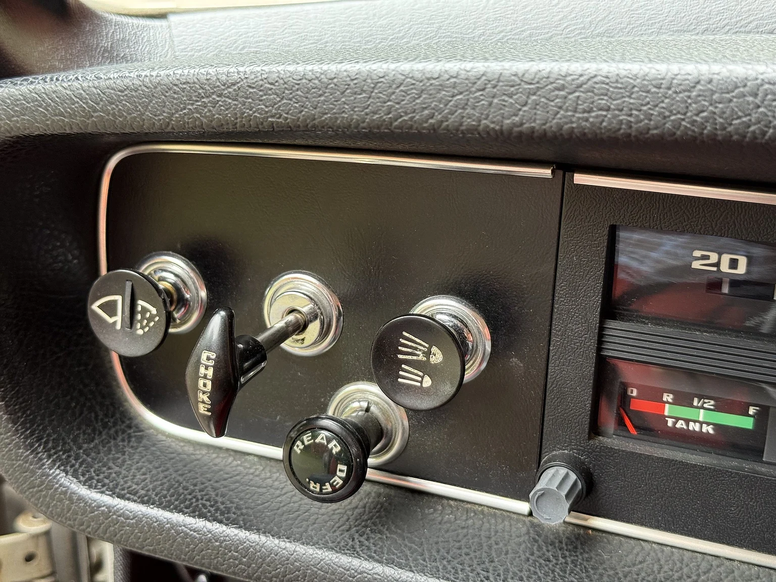 Innenraumfoto von 1970 Volvo 142 2.0 Automatic (24)