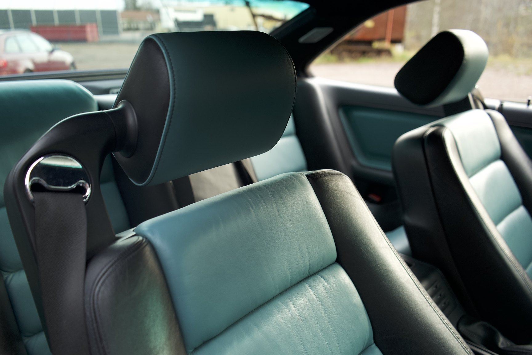 Interior image of 1992 BMW 850i 6-speed manual - NO RESERVE