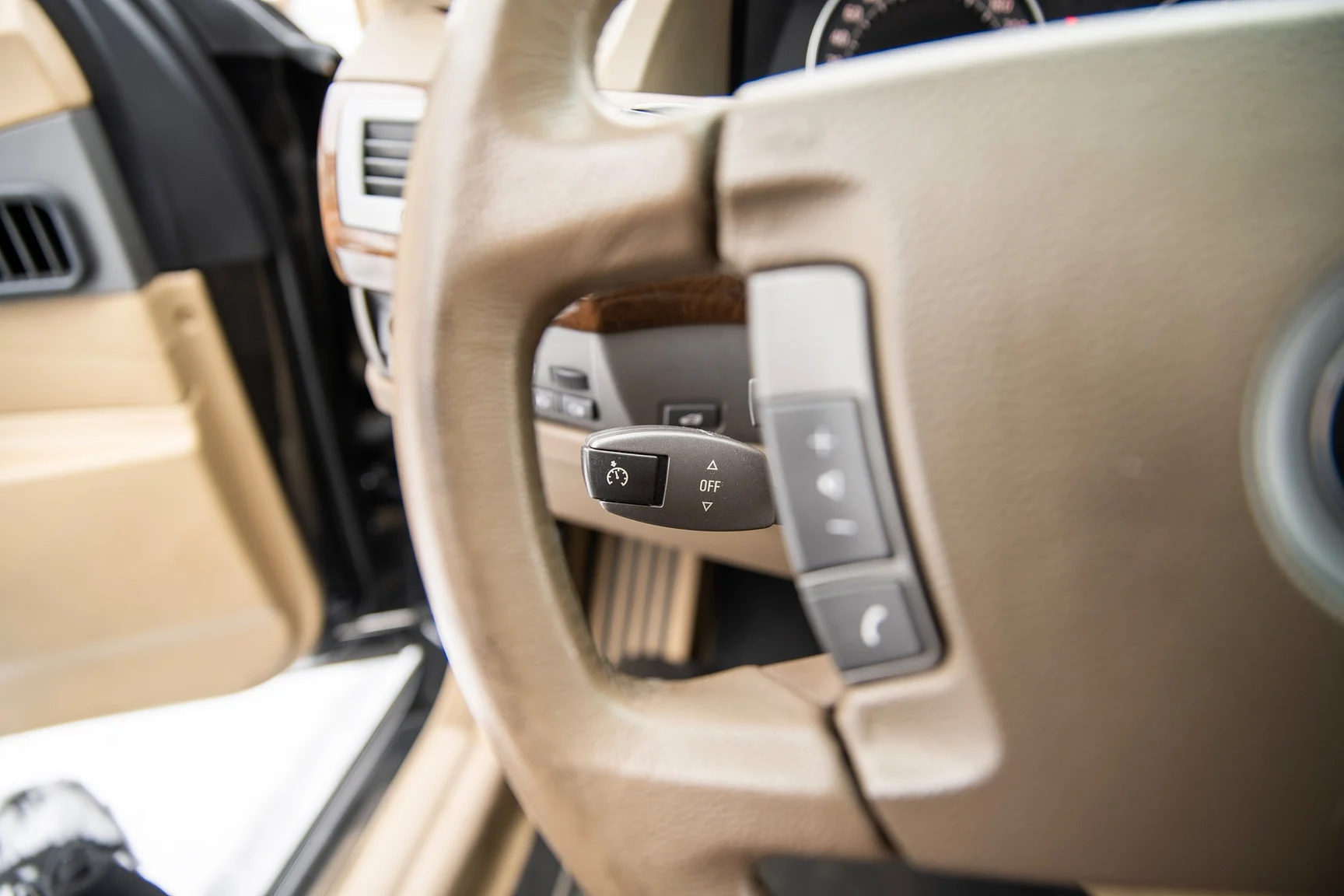 Innenraumfoto von 2002 BMW  745 iA (9)