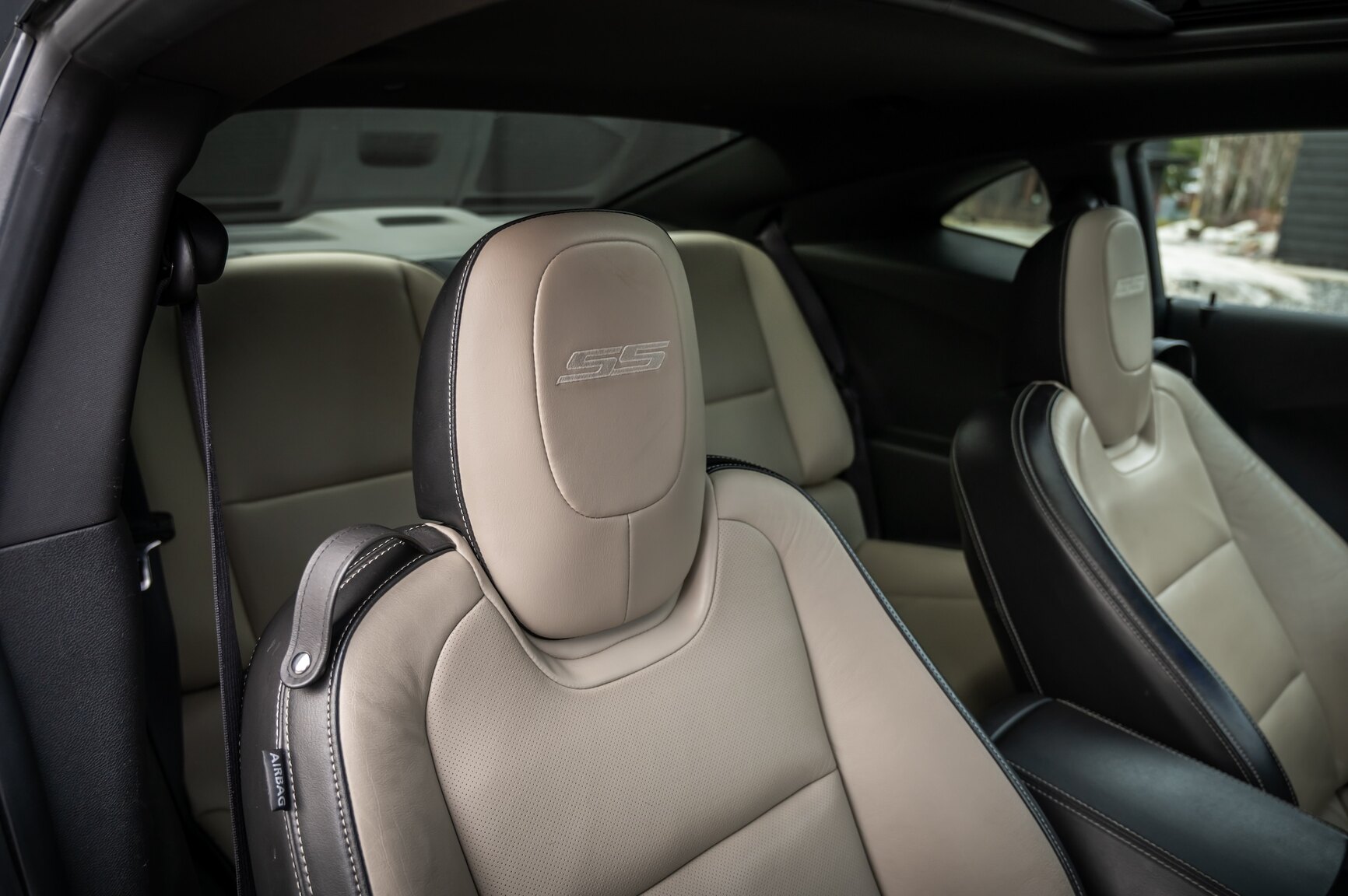 Interiörbild 2010 Chevrolet Camaro SS (63)