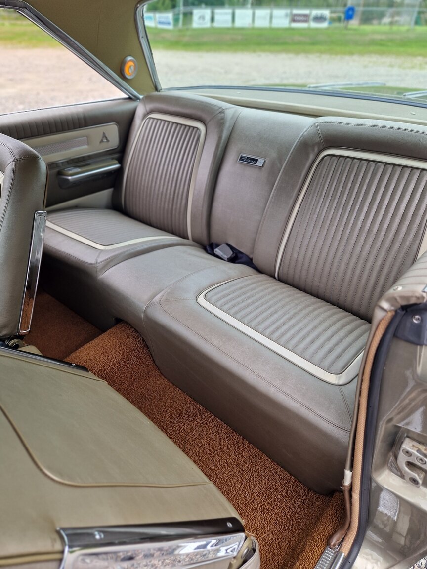 Interiörbild 1964 Dodge Polara 500