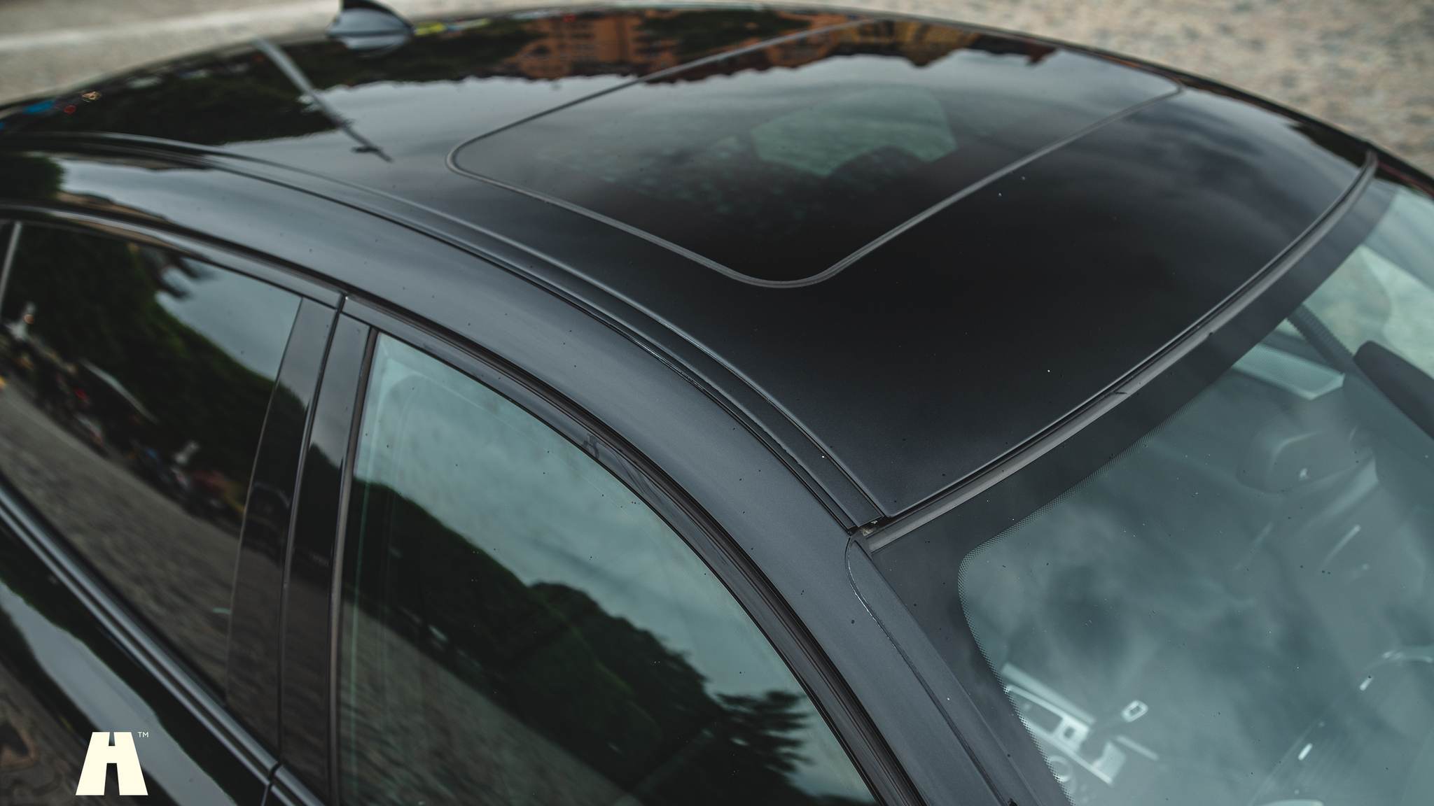 Exterior image of 2010 BMW X6 M Ferrita 555HK (19)