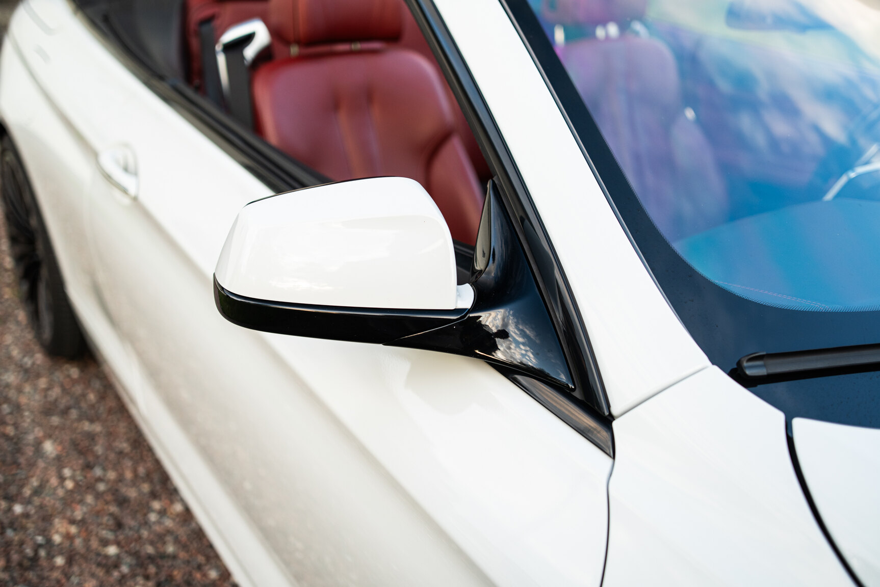 Exteriörbild på 2011 BMW 650i Cabriolet