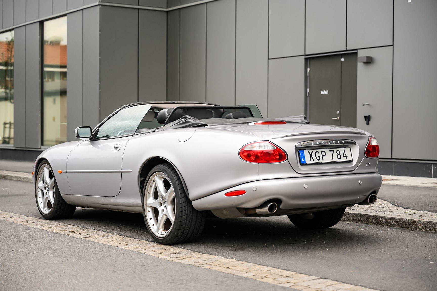Exterior image of 2001 Jaguar XKR Silverstone