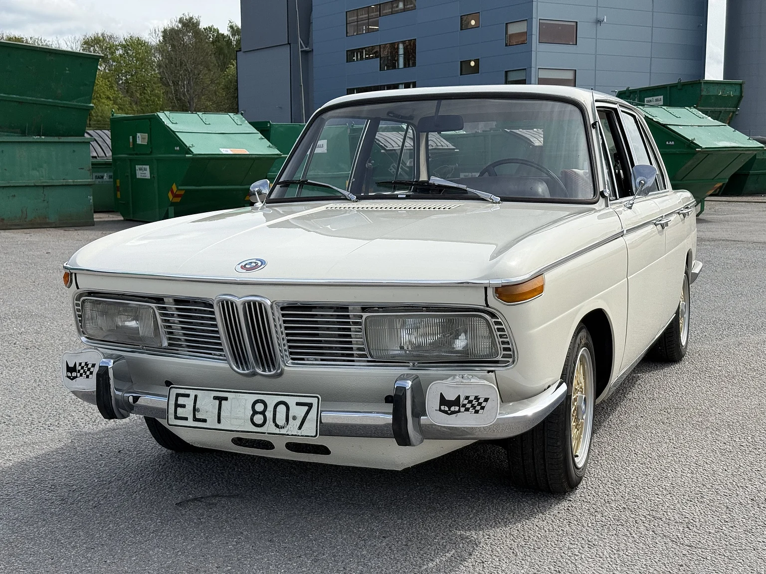 Aussenfoto 1970 BMW New Class 4-dörrars Sedan (4)