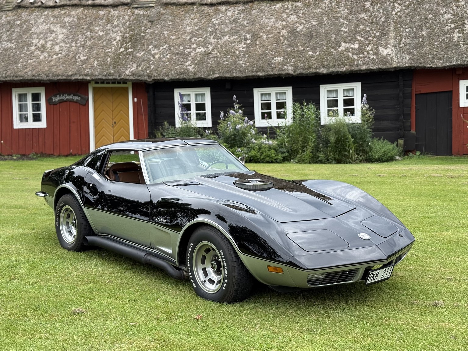 Exterior image of 1973 Chevrolet Corvette Stingray