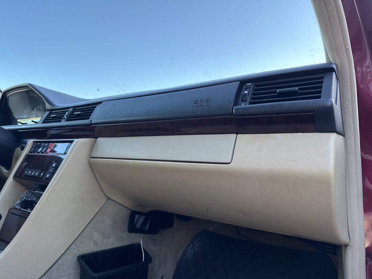 Interiörbild 1992 Mercedes-Benz 300 TE-24