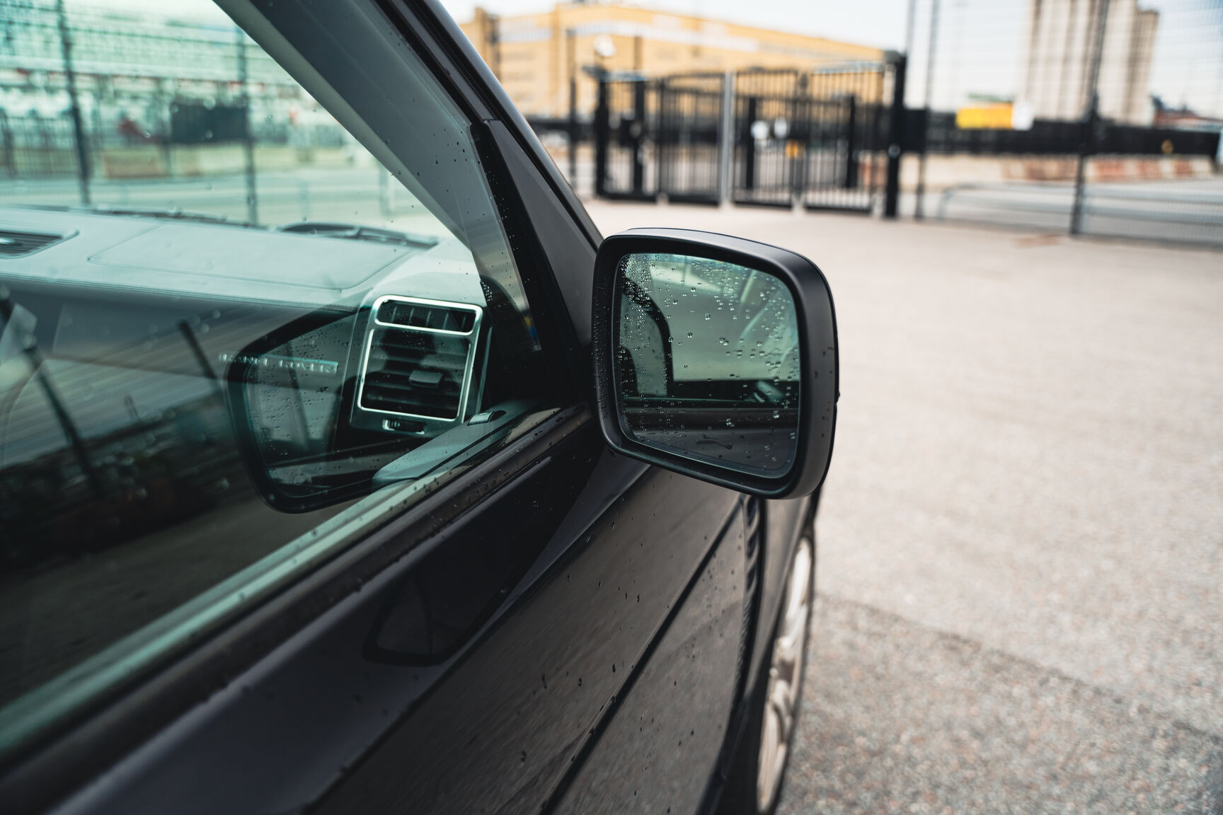 Exteriörbild på 2012 Range Rover TDV8 Vouge