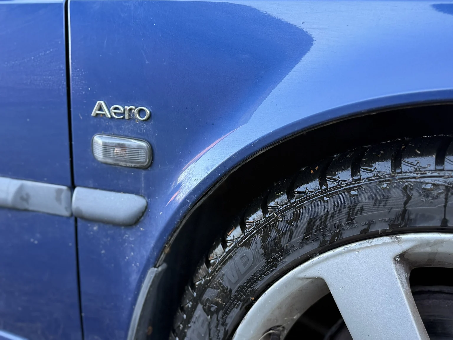 Exteriörbild på 2001 SAAB 9-3 Aero (33)