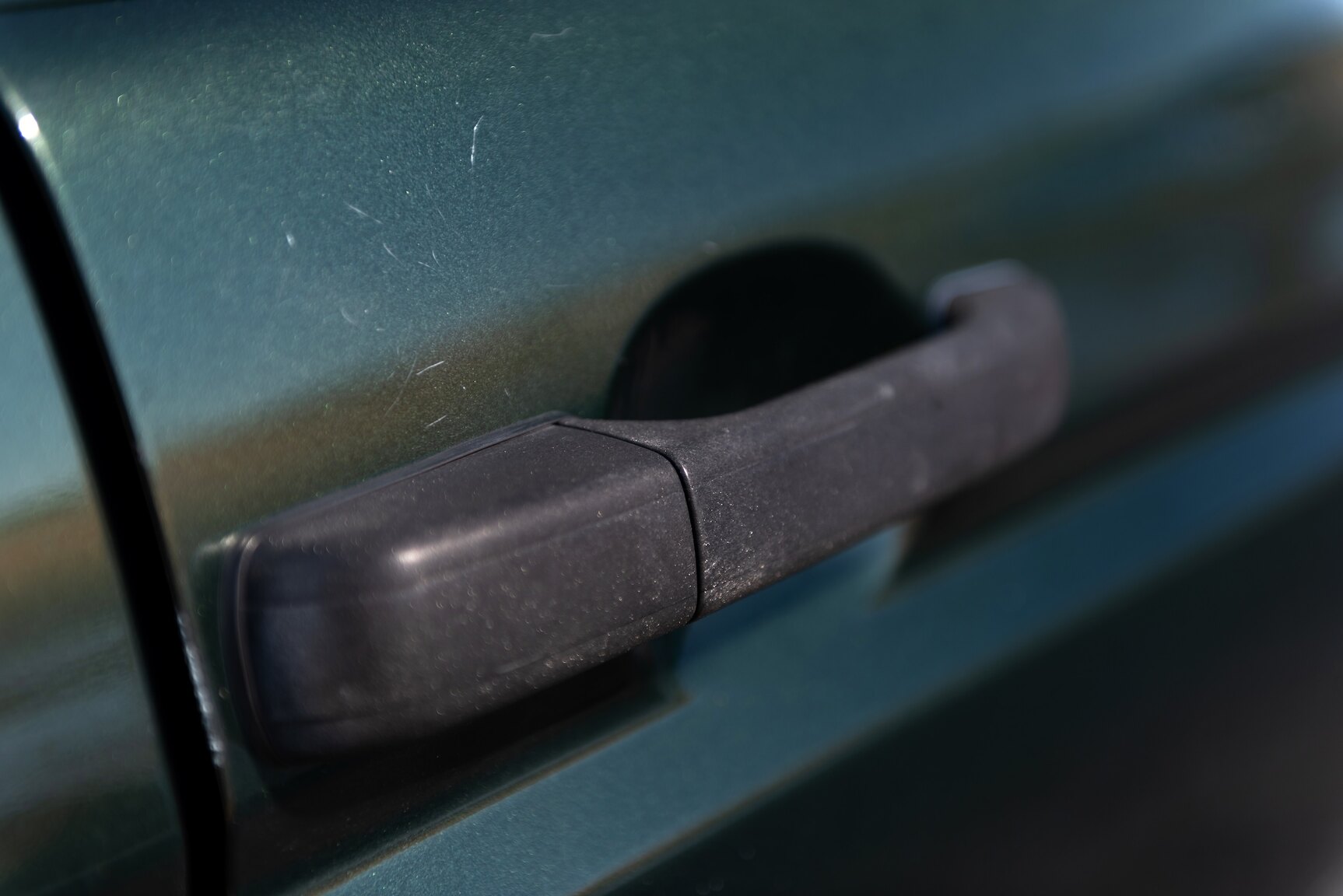 Exterior image of 1999 Land Rover Discovery 4.0 V8