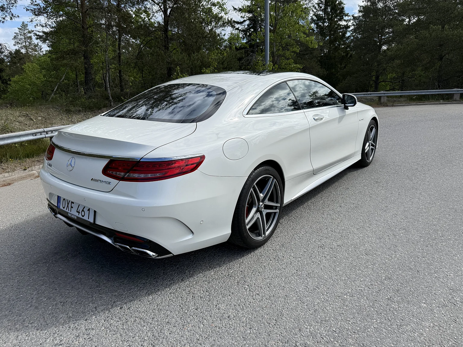 Exteriörbild på 2016 Mercedes-Benz S 63 AMG 4MATIC (3)
