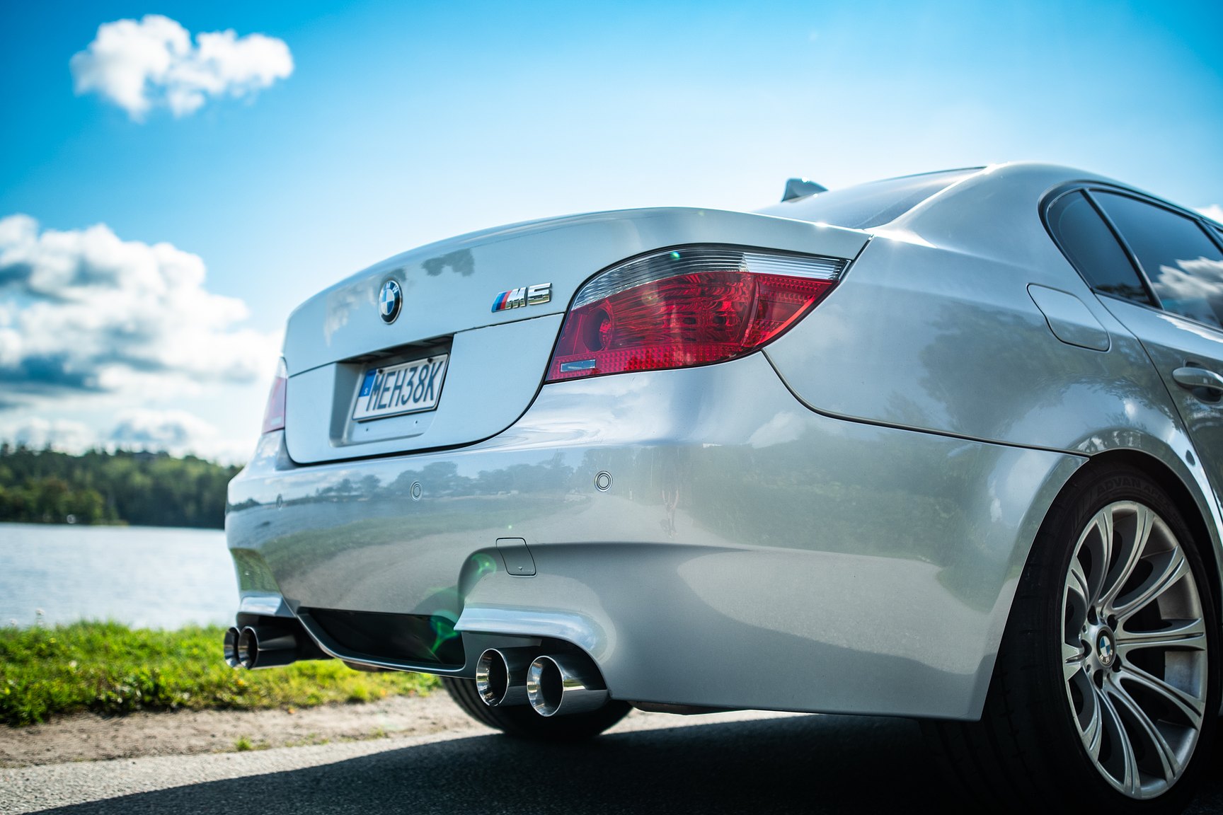 Exterior image of 2006 BMW E60 M5