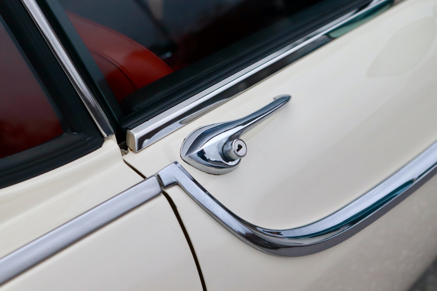 Exteriörbild på 1964 Volvo P 1800S