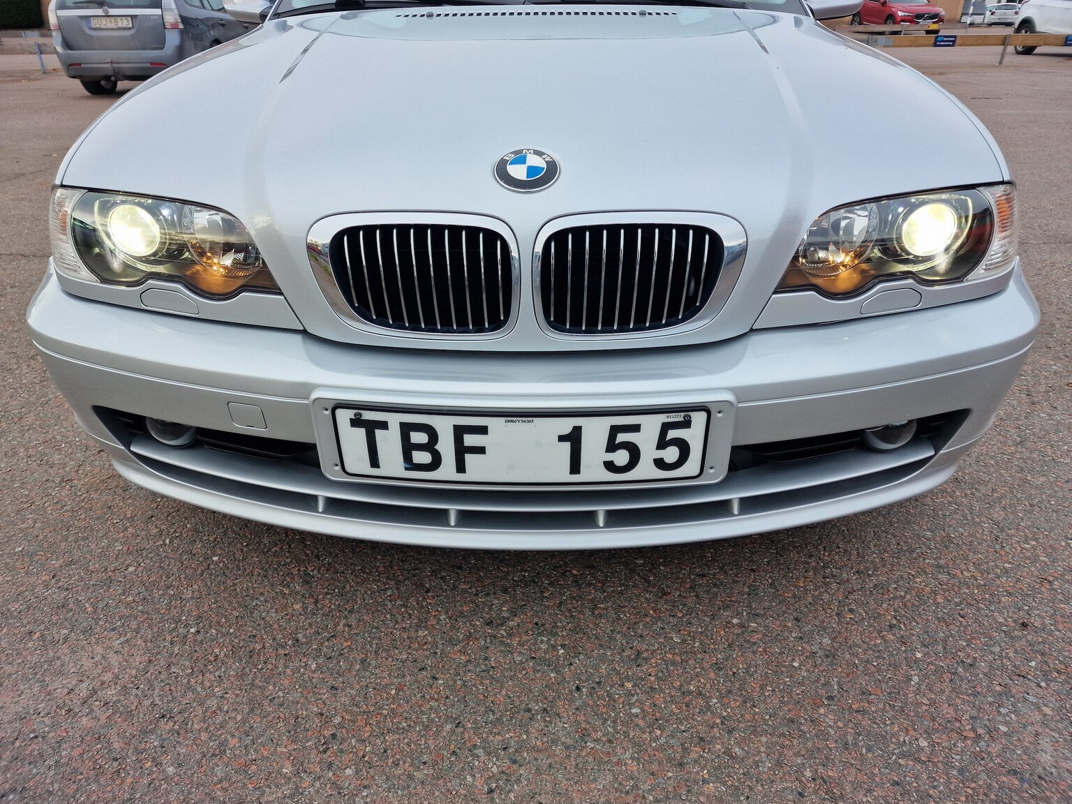 Exteriörbild på 2002 BMW 320Ci