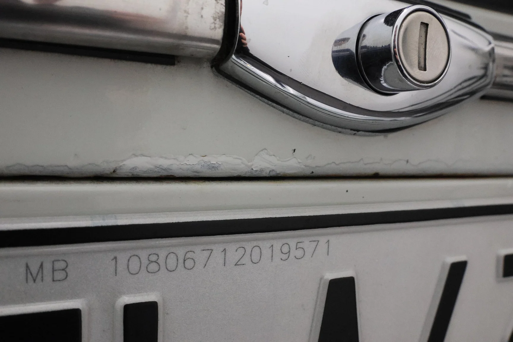 Exterior image of 1972 Mercedes-Benz 280 SE 4.5  (37)