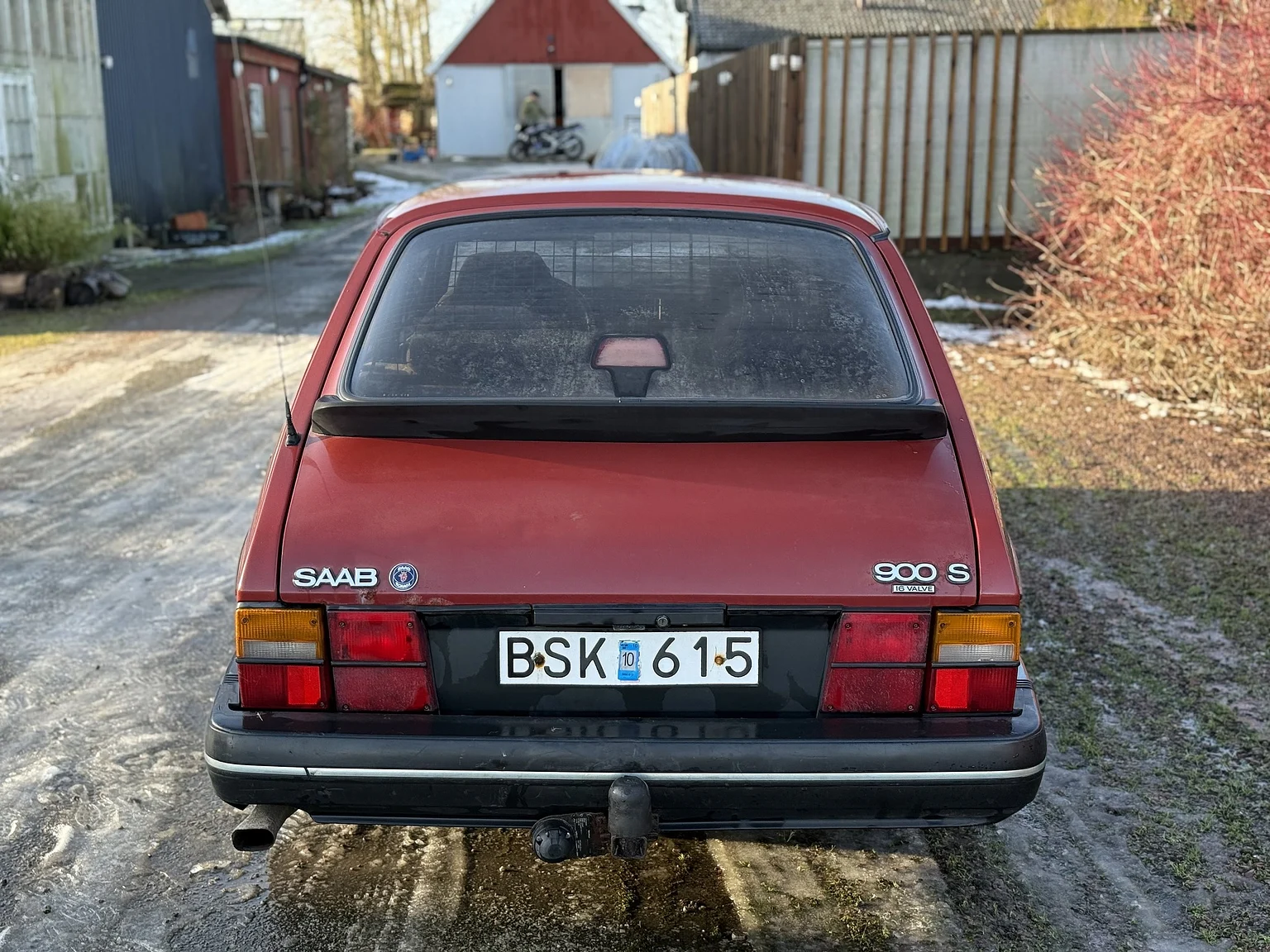 Exterior image of 1991 SAAB 900S Turbo 2-door (12)
