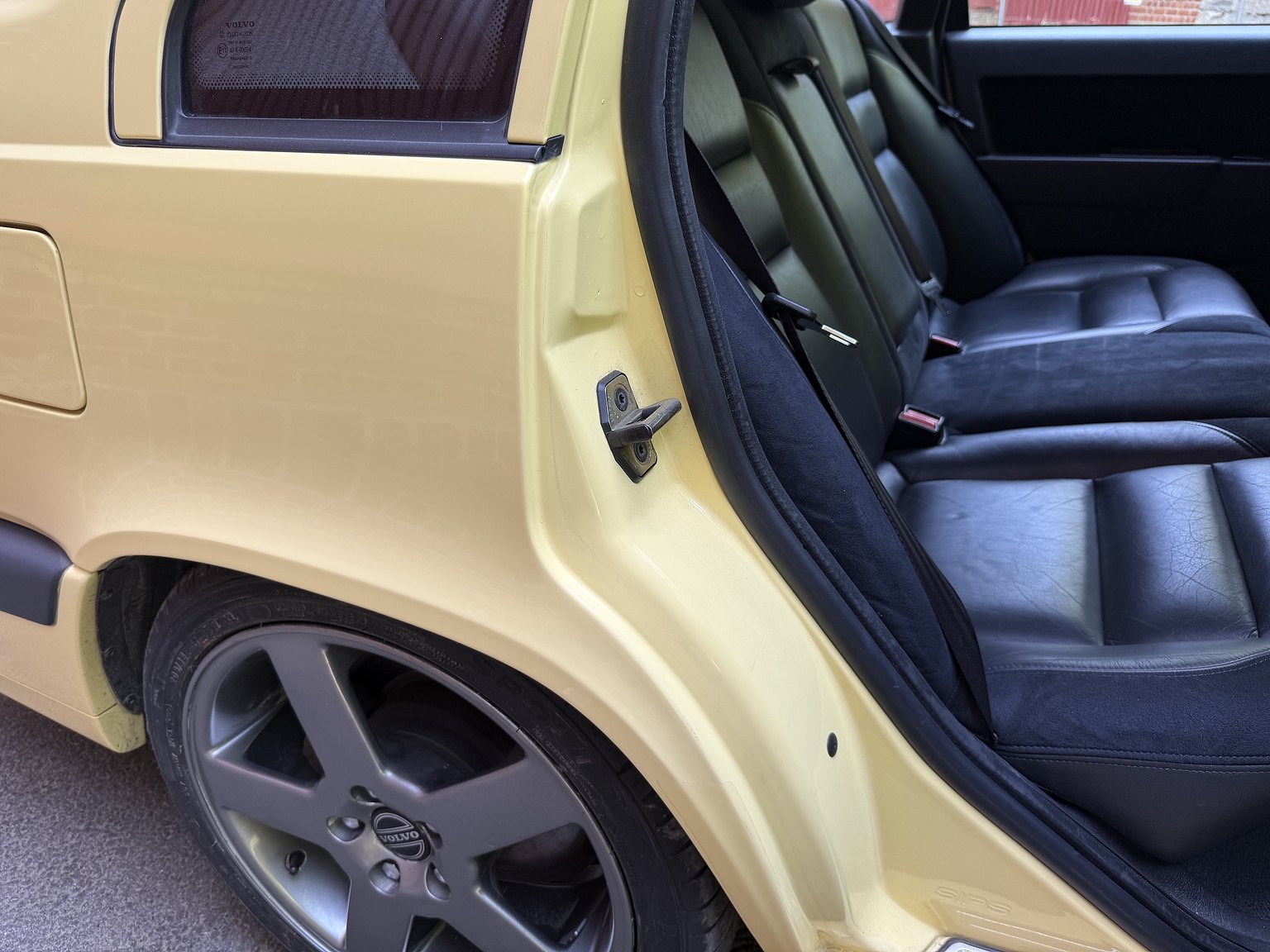 Interior image of 1995 Volvo 850 T-5R