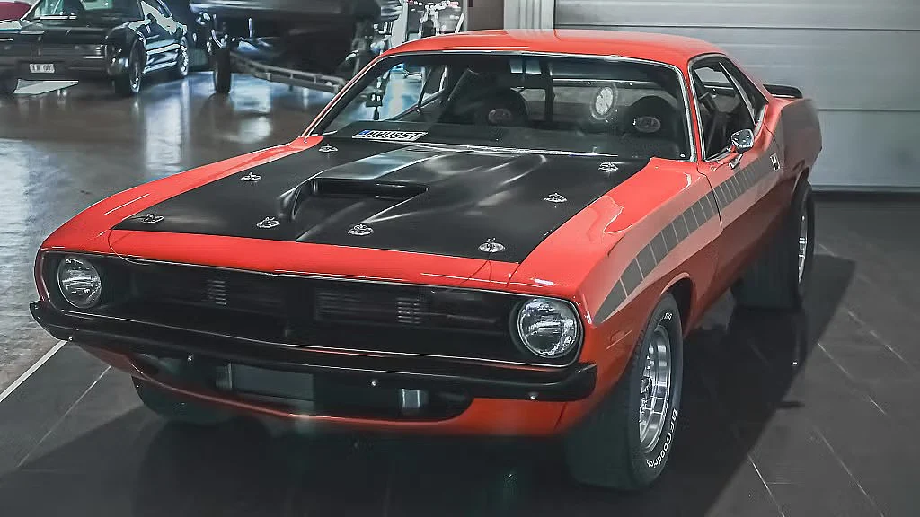 Exteriörbild på 1970 Plymouth Cuda 440 (3)