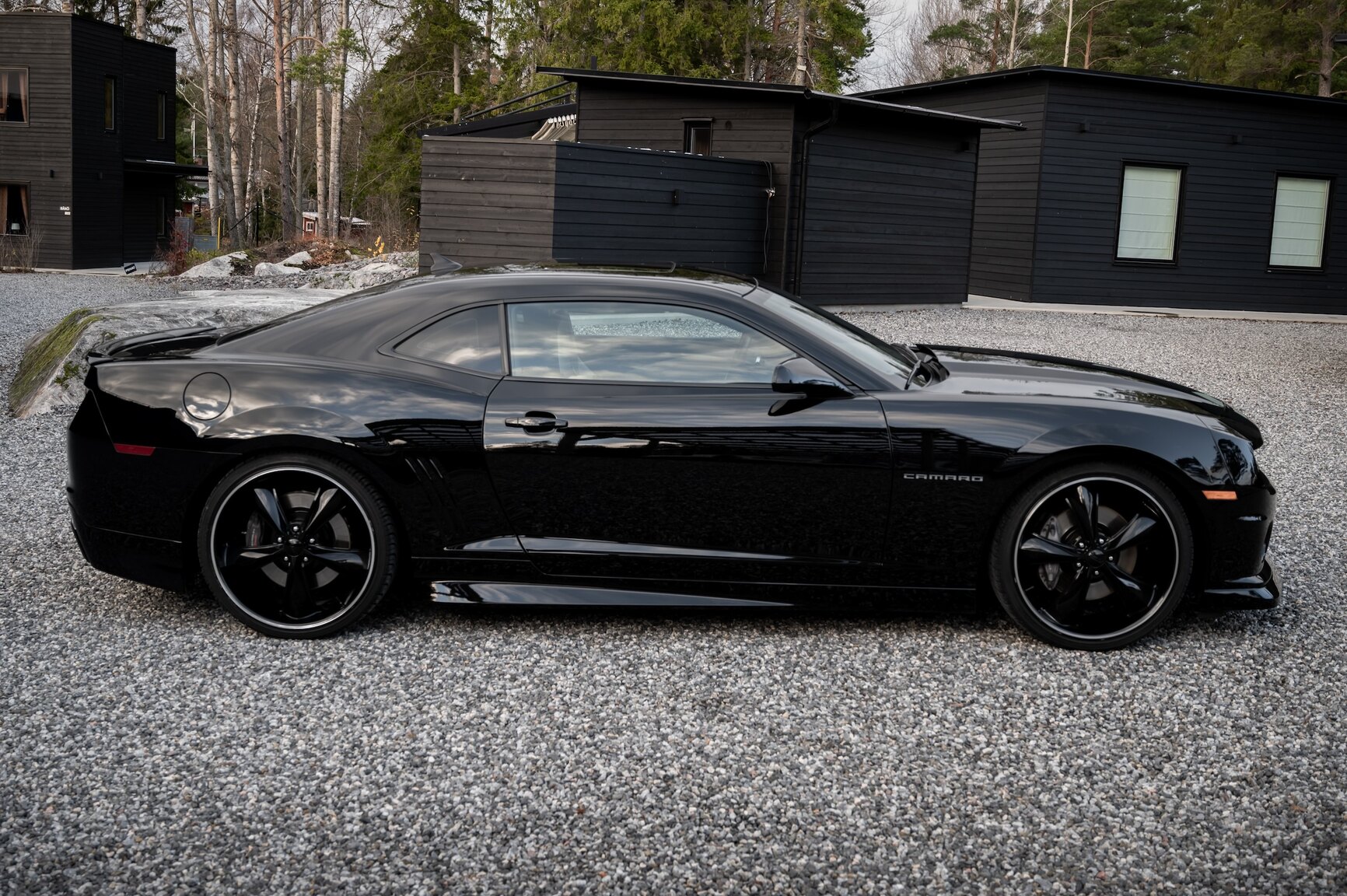 Exterior image of 2010 Chevrolet Camaro SS (6)