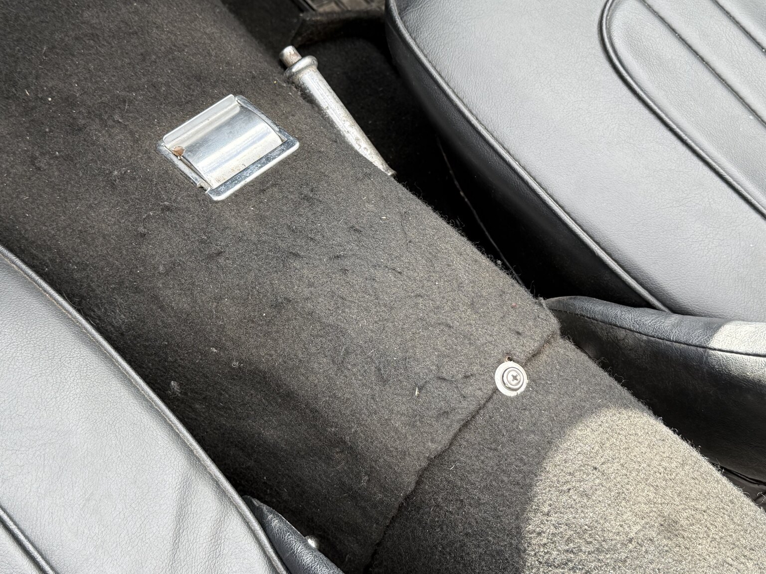 Interior image of 1958 Austin-Healey 100-6