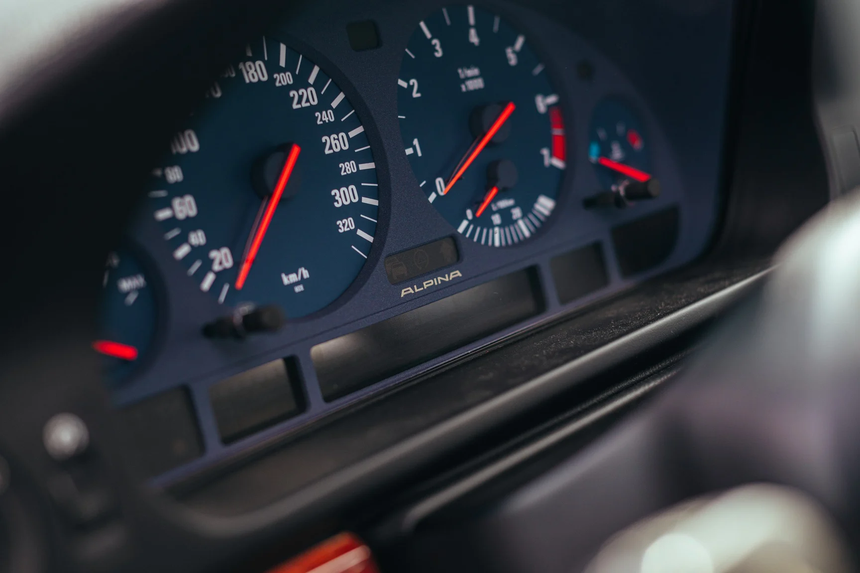 Interiörbild 1999 ALPINA B10 V8 (10)