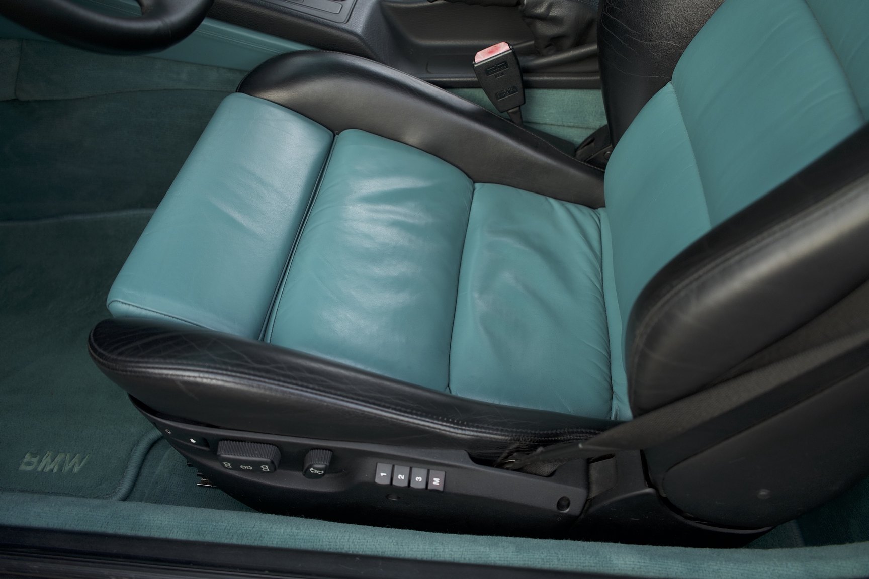 Interiörbild 1992 BMW 850i 6-speed manual - NO RESERVE