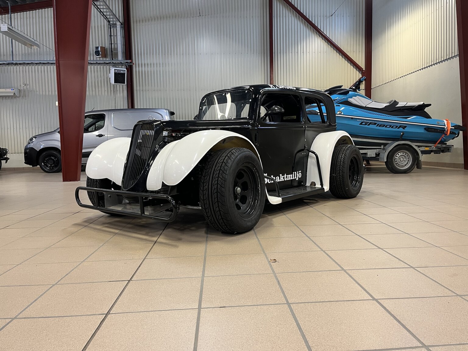 Exteriörbild på Legend Cars 