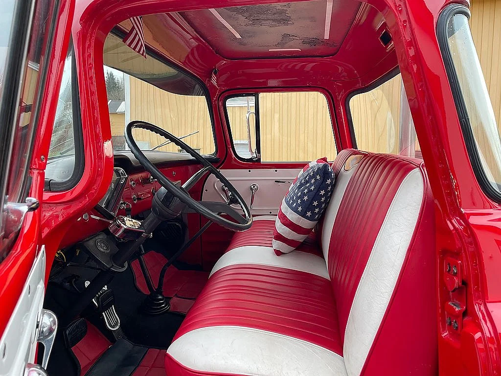 Bild von 1961 Chevrolet SPARTAN (14)