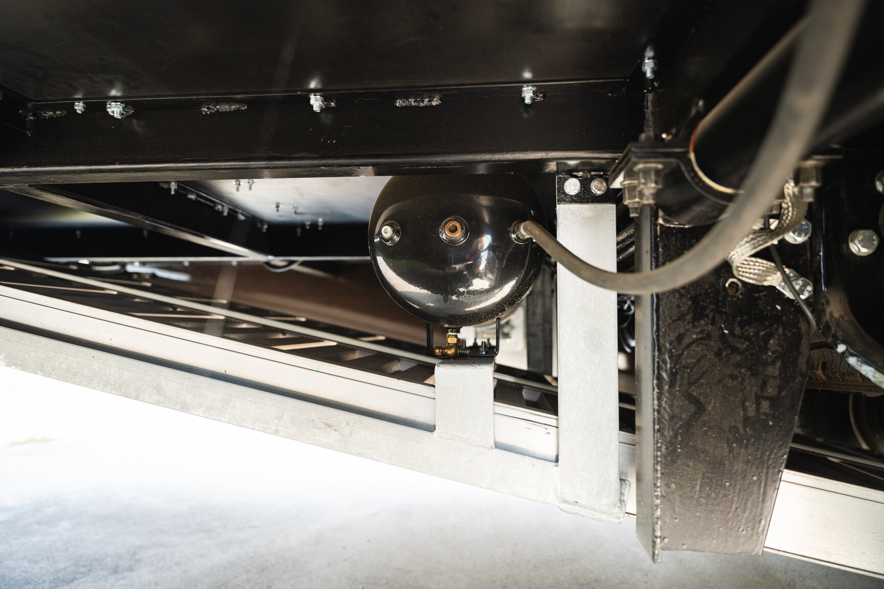 Image of 1948 Chevrolet COE Loadmaster mechanics