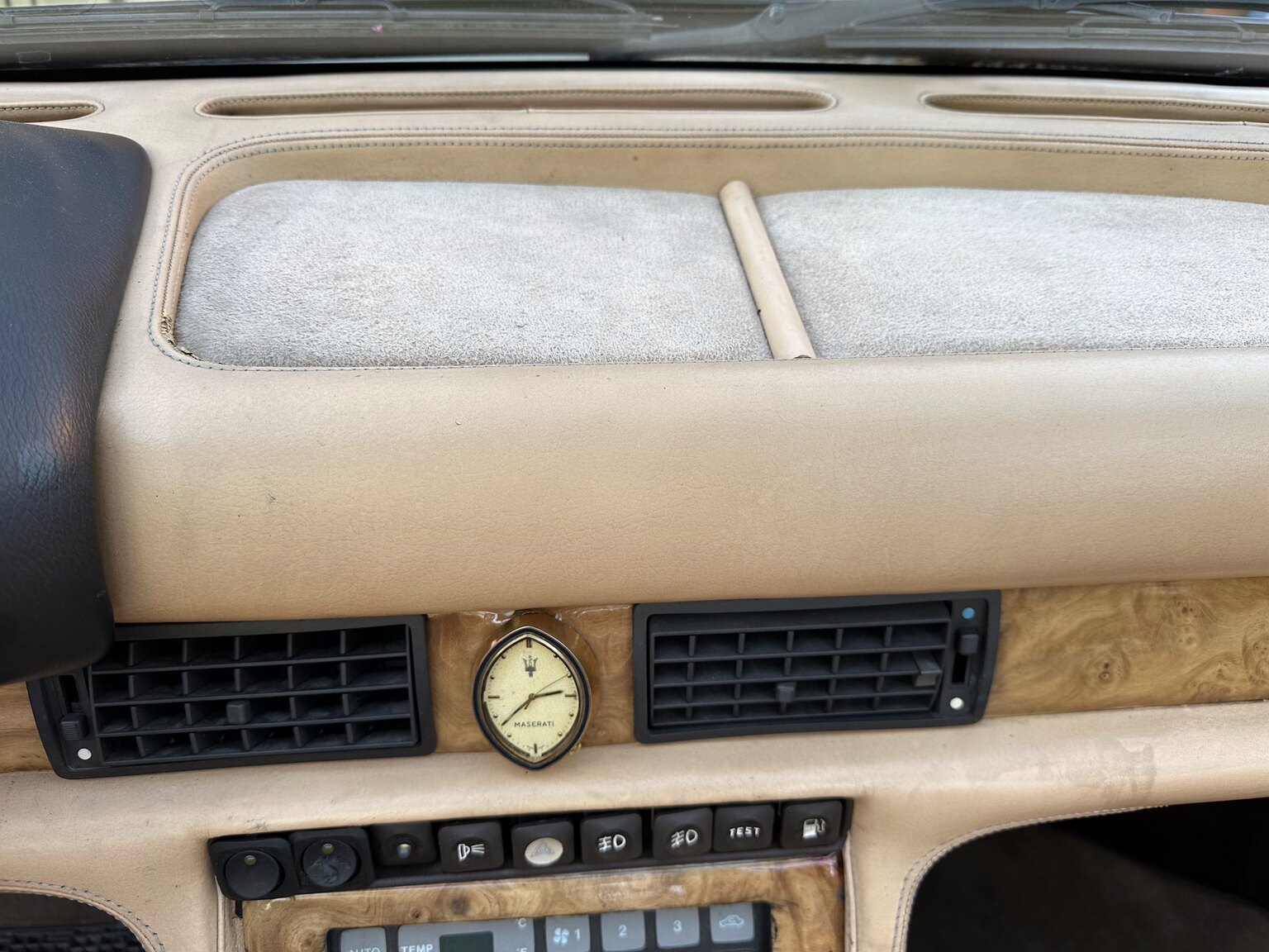 Innenraumfoto von 1987 Maserati Biturbo Spyder