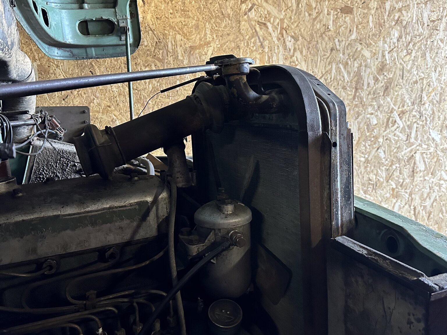 Image of 1964 Mercedes-Benz L911 mechanics