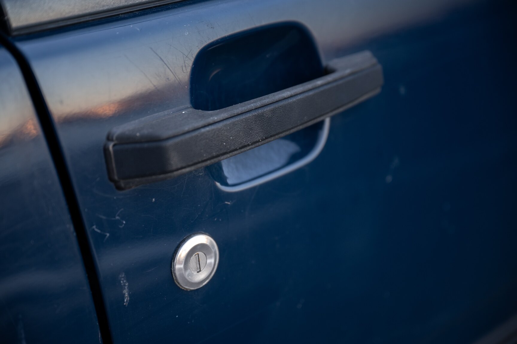 Exterior image of 1998 Volvo 940 Turbo