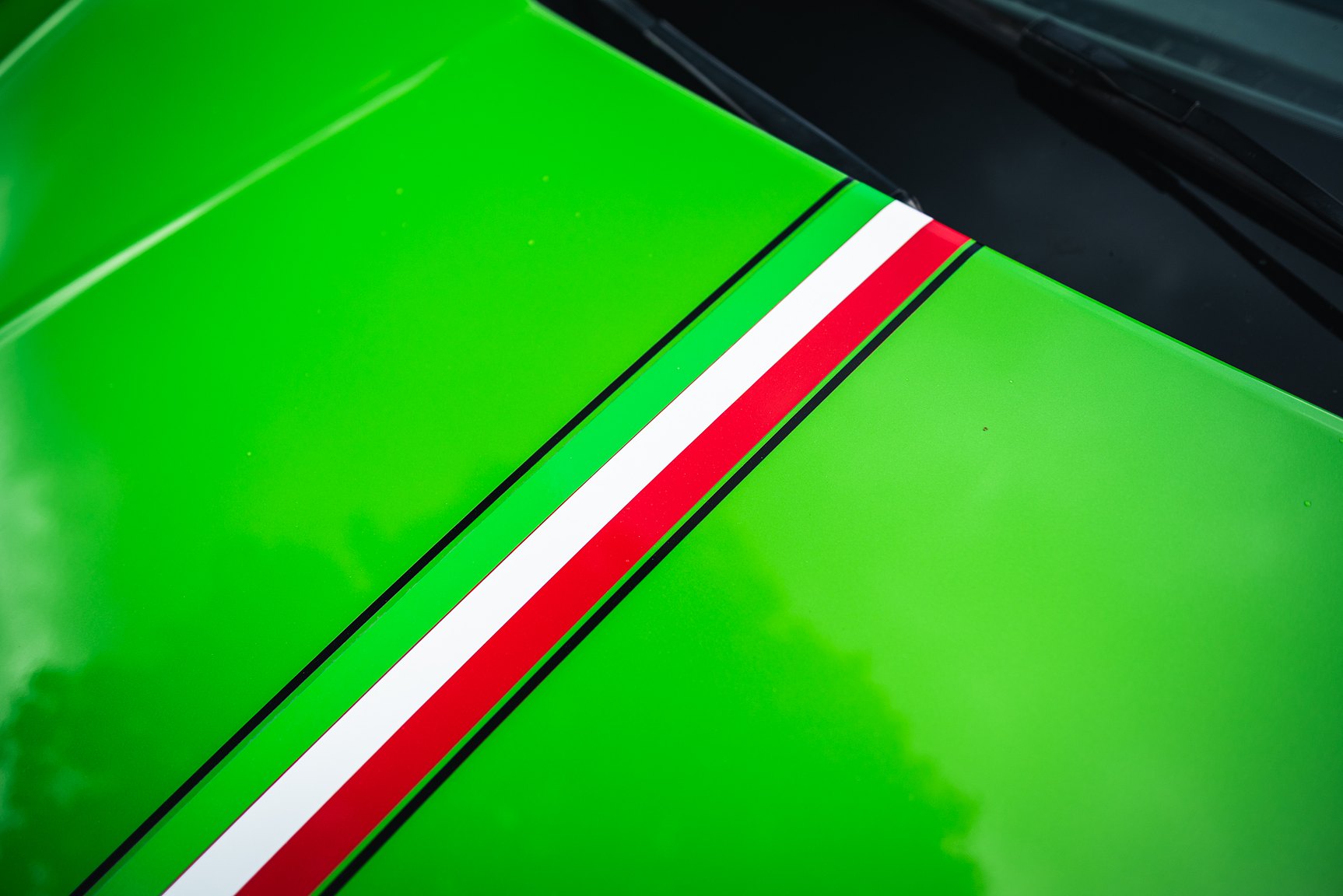 Exterior image of 2016 Lamborghini Huracan LP-610-4