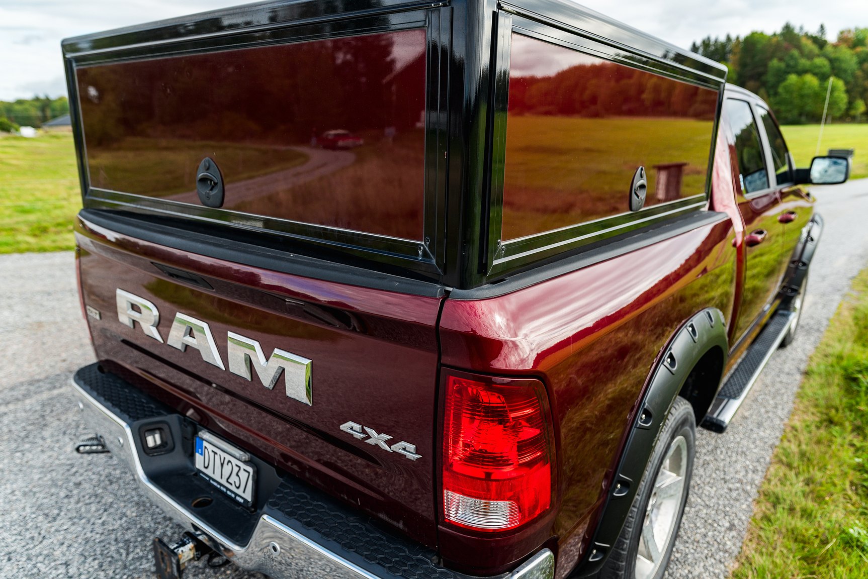 Exterior image of 2019 Dodge Ram 1500 Classic Crew Cab 5.7 V8 HEMI 