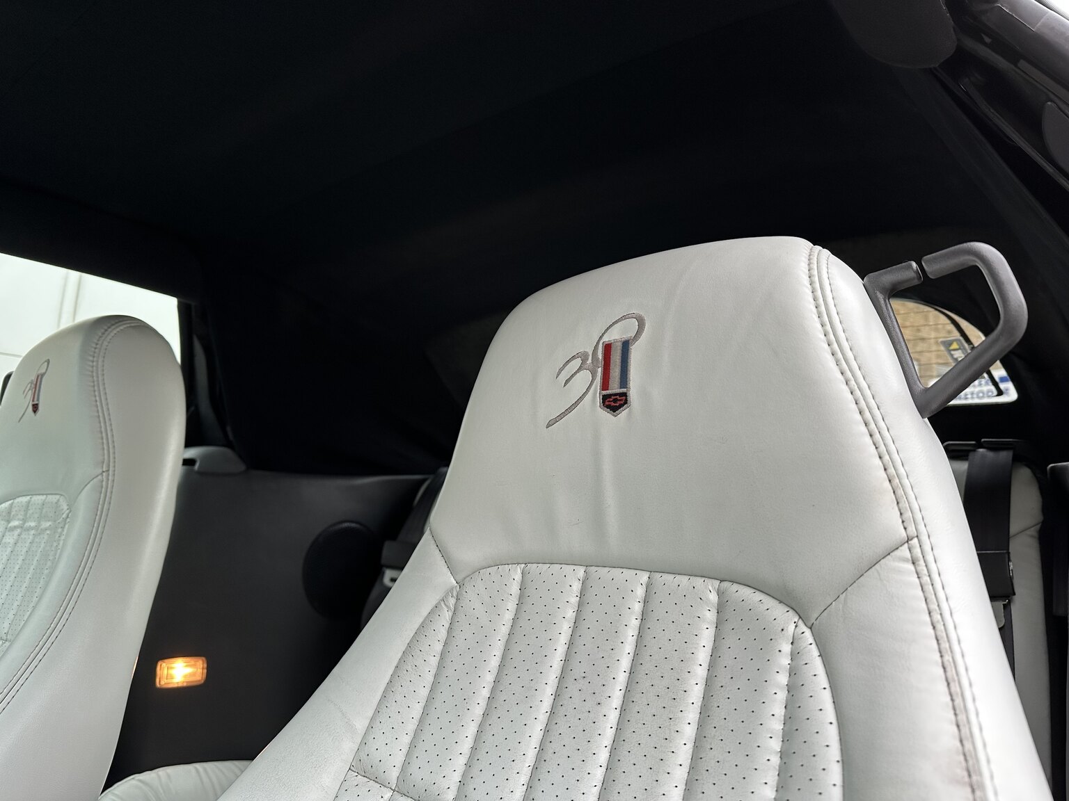 Interiörbild 1997 Chevrolet Camaro Z28 30th Anniversary