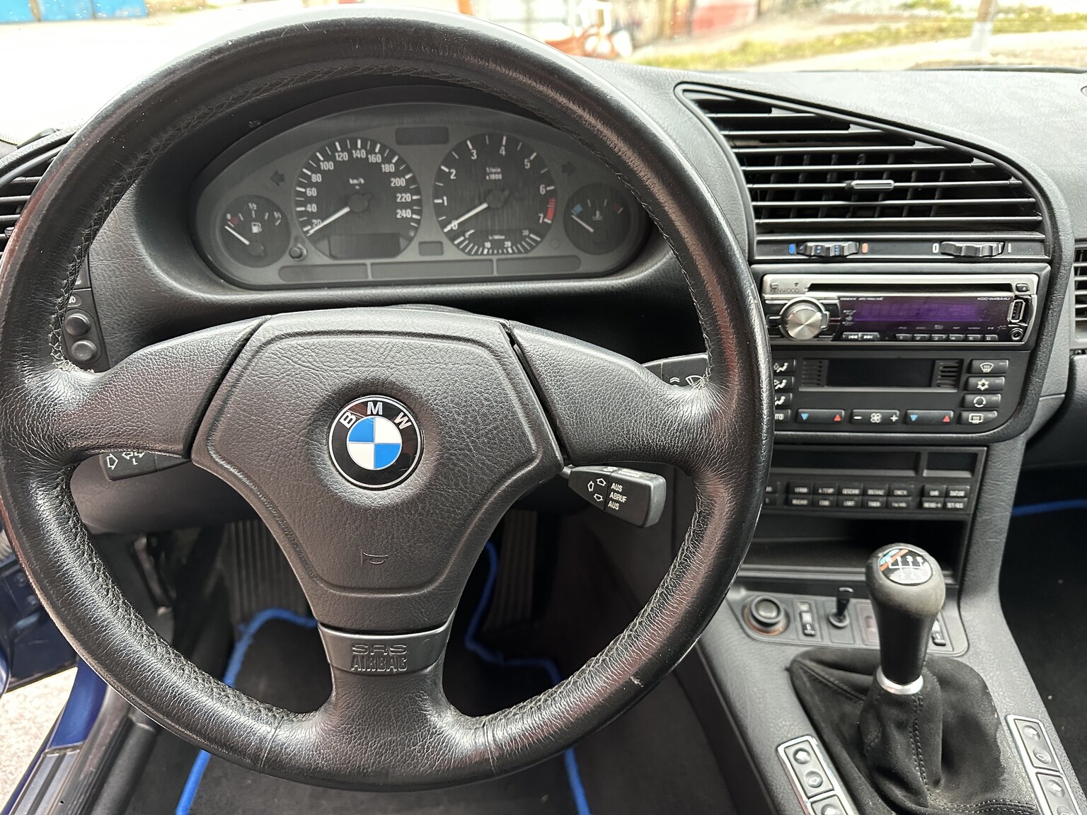 Interior image of 1996 BMW 328i Coupé E36 M-Sport (12)