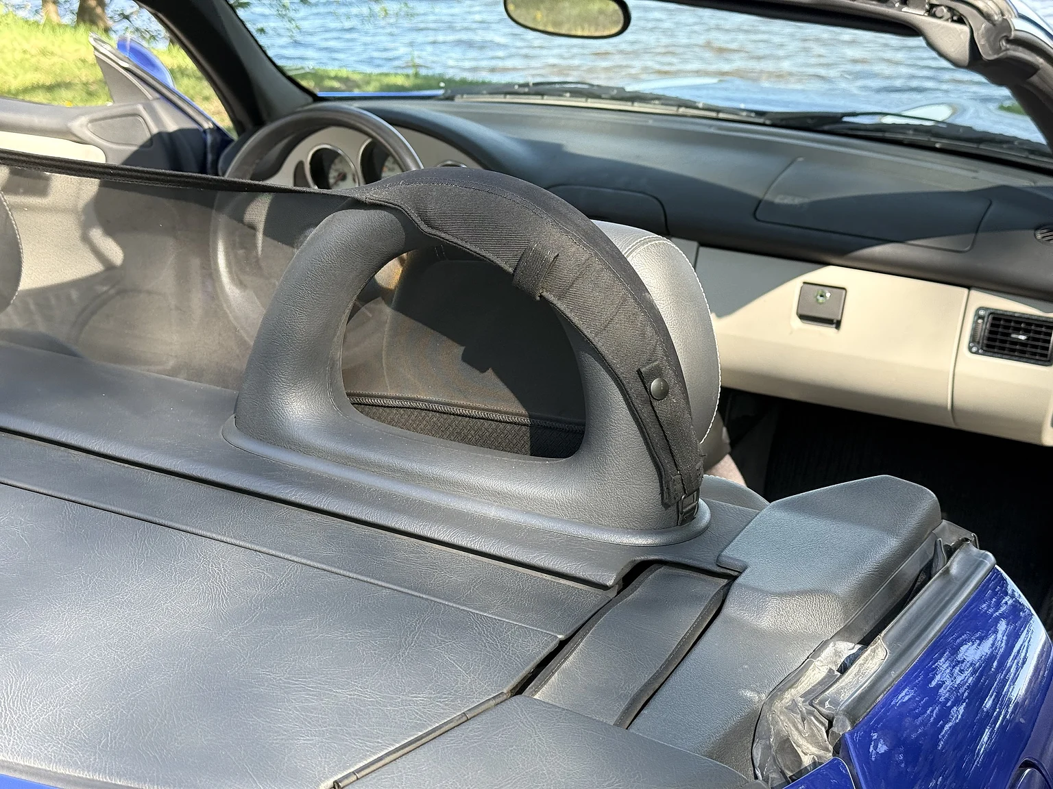 Innenraumfoto von 1997 Mercedes-Benz 230 SLK (55)