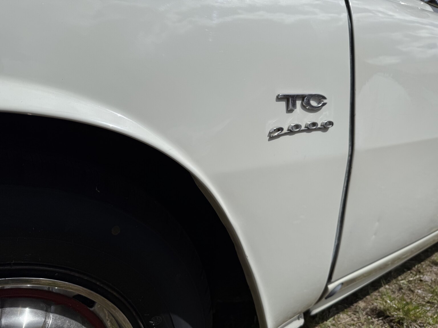Exterior image of 1967 Rover 2000 TC 2.0 OHC
