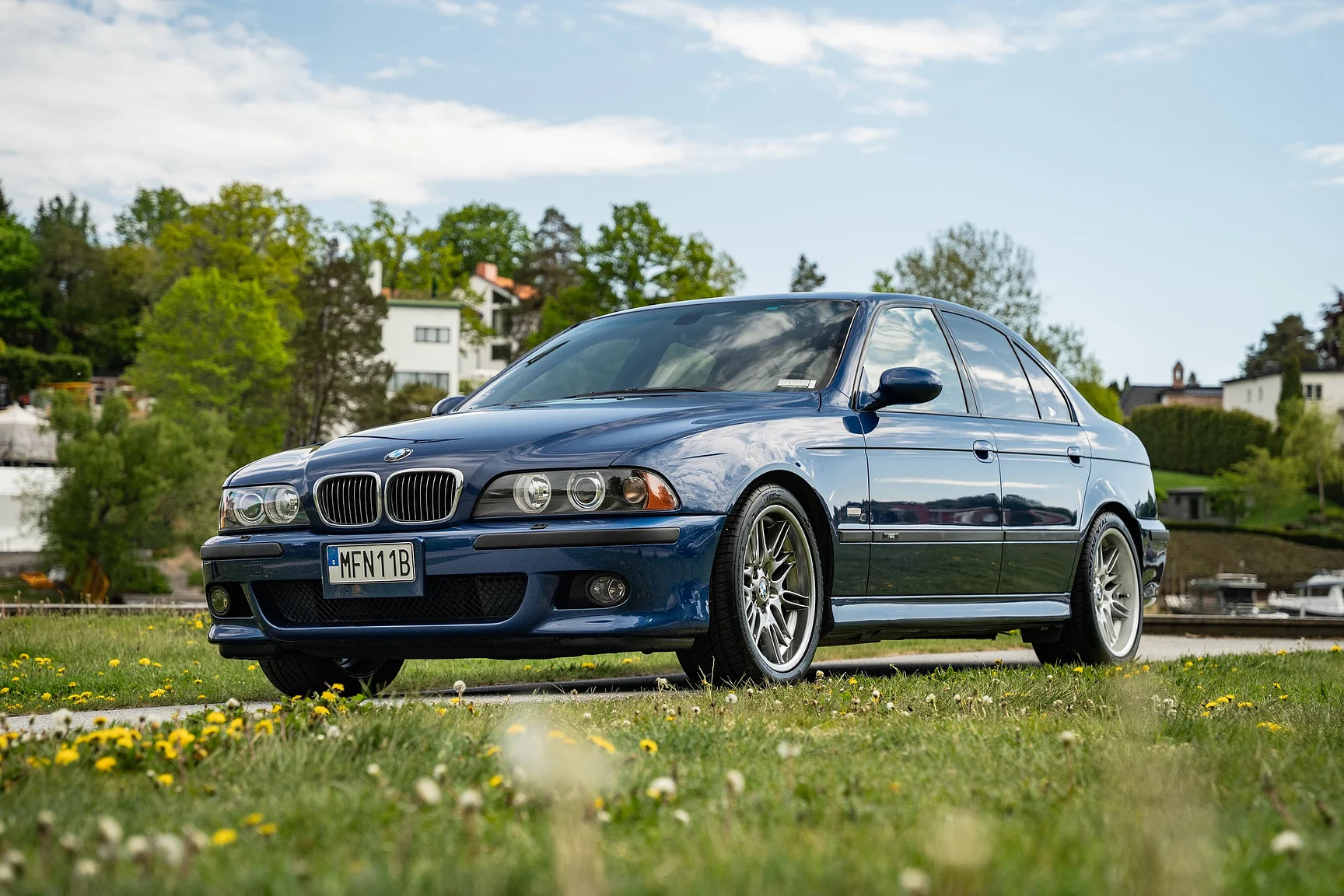 Exterior image of 2001 BMW M5 E39 LCI (9)