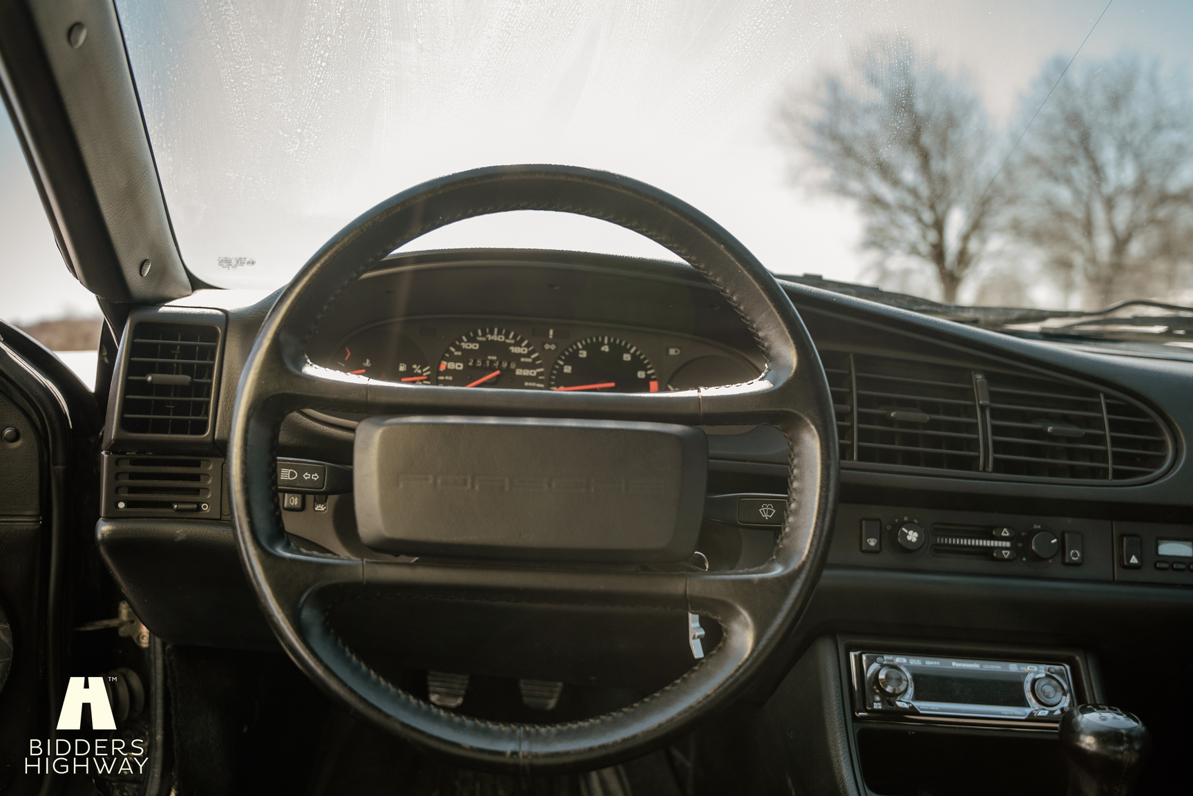 Innenraumfoto von 1989 Porsche 944 S2 Cabriolet