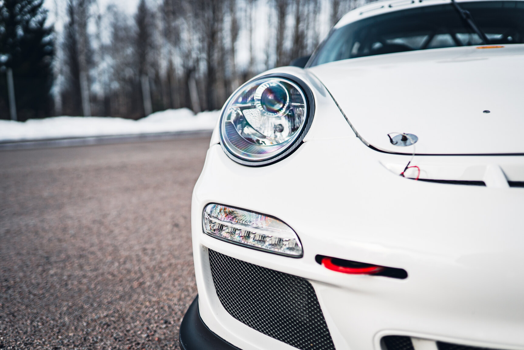 Exteriörbild på 2011 Porsche 911 GT3 Rally Car